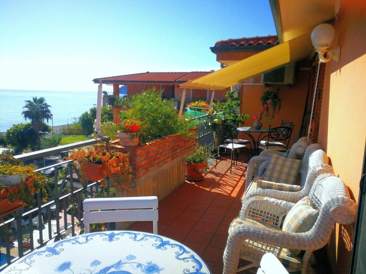 Taormina By The Sea Apartment Mazzeo Luaran gambar